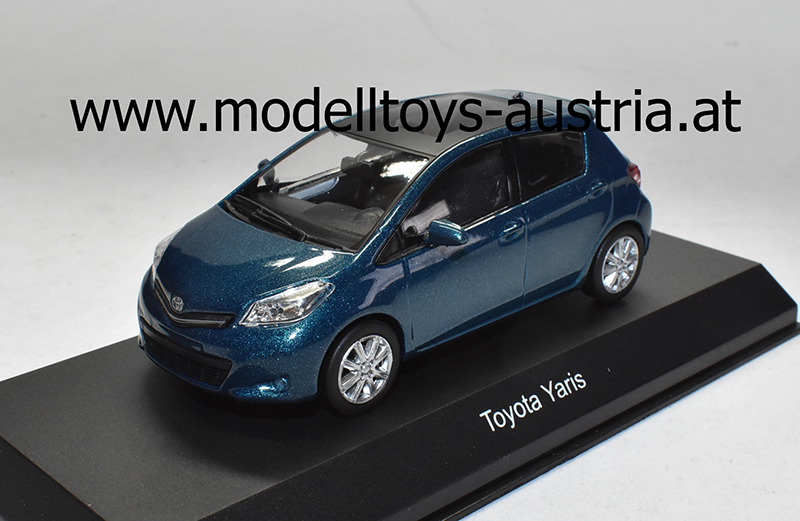 Toyota Yaris 4 türig 2010 - 2014 türkisblau metallik 1:43 Toyota Yaris 4 türig 2010 - 2014 türkisblau metallik 1:43